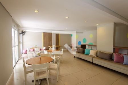 Apartamento à venda com 38m², 2 quartos e 1 vaga Apartamento à venda com 38m², 2 quartos e 1 vagaÁrea Comum