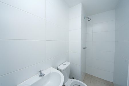 Apartamento à venda com 38m², 2 quartos e 1 vaga Apartamento à venda com 38m², 2 quartos e 1 vagaBanheiro Social