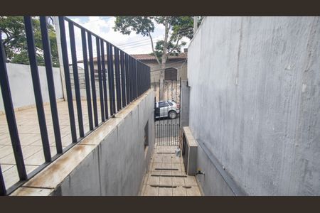 Casa para alugar com 250m², 2 quartos e 1 vaga Casa para alugar com 250m², 2 quartos e 1 vagaCorredor