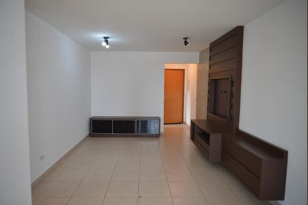 Apartamento à venda com 68m², 2 quartos e 2 vagasSala