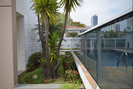 Apartamento à venda com 68m², 2 quartos e 2 vagasÁrea comum - Piscina