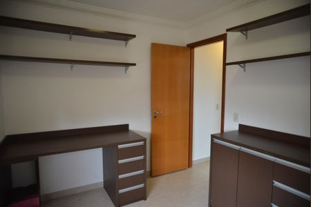 Apartamento à venda com 68m², 2 quartos e 2 vagasQuarto 