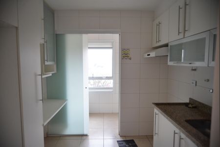 Apartamento à venda com 68m², 2 quartos e 2 vagasCozinha