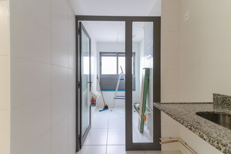 Apartamento para alugar com 55m², 2 quartos e 1 vaga Apartamento para alugar com 55m², 2 quartos e 1 vagaCozinha e Área de Serviço