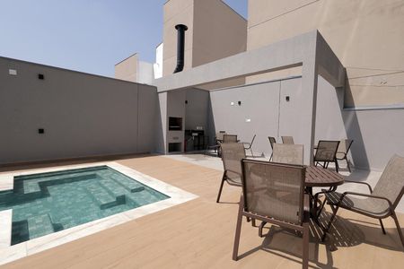 Apartamento à venda com 65m², 3 quartos e 2 vagas Apartamento à venda com 65m², 3 quartos e 2 vagasÁrea comum - Piscina