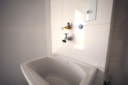 Apartamento à venda com 65m², 3 quartos e 2 vagas Apartamento à venda com 65m², 3 quartos e 2 vagasCozinha e Área de Serviço