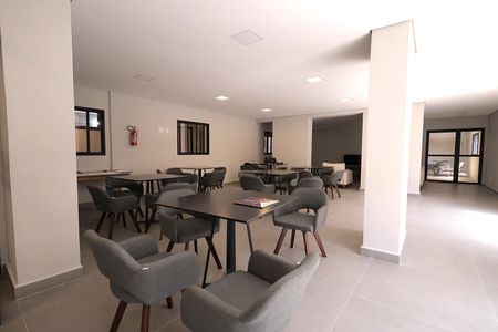 Apartamento à venda com 65m², 3 quartos e 2 vagas Apartamento à venda com 65m², 3 quartos e 2 vagasÁrea comum - Salão de festas