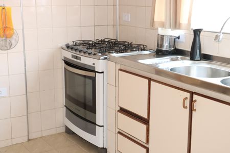 Casa de condomínio para alugar com 320m², 3 quartos e 4 vagasCozinha