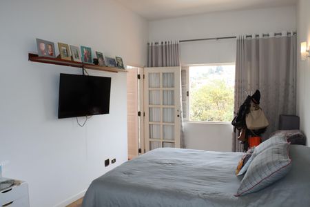 Casa de condomínio para alugar com 320m², 3 quartos e 4 vagasSuíte 1