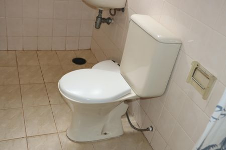 Casa de condomínio para alugar com 320m², 3 quartos e 4 vagasBanheiro de Serviço 2