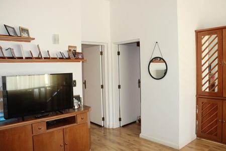 Casa de condomínio para alugar com 320m², 3 quartos e 4 vagasSala 2