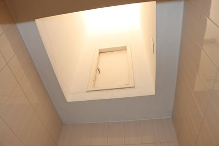 Casa de condomínio para alugar com 320m², 3 quartos e 4 vagasBanheiro da Suíte 2