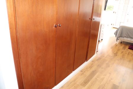 Casa de condomínio para alugar com 320m², 3 quartos e 4 vagasSuíte 1