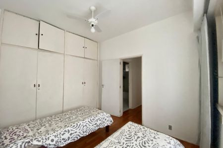 Apartamento à venda com 100m², 3 quartos e 1 vagaQuarto 2