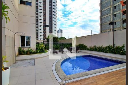 Apartamento à venda com 85m², 3 quartos e 2 vagas Apartamento à venda com 85m², 3 quartos e 2 vagasÁrea comum - Piscina