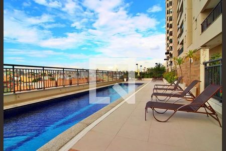 Apartamento à venda com 85m², 3 quartos e 2 vagas Apartamento à venda com 85m², 3 quartos e 2 vagasÁrea comum - Piscina