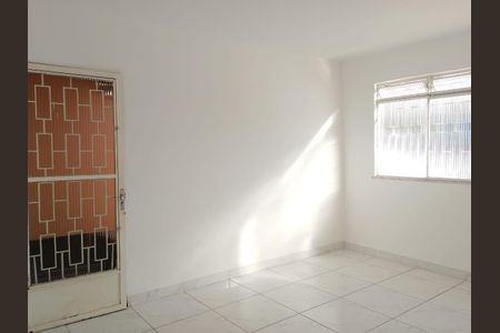Sala de casa para alugar com 2 quartos, 144m² em Mutondo, São Gonçalo