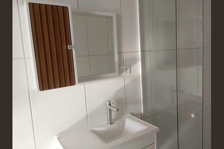 Banheiro de casa para alugar com 2 quartos, 144m² em Mutondo, São Gonçalo