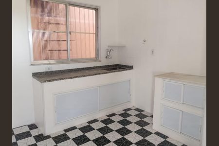 Cozinha de casa para alugar com 2 quartos, 144m² em Mutondo, São Gonçalo
