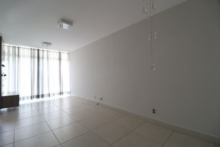 Sala de apartamento para alugar com 2 quartos, 70m² em Tibery, Uberlândia