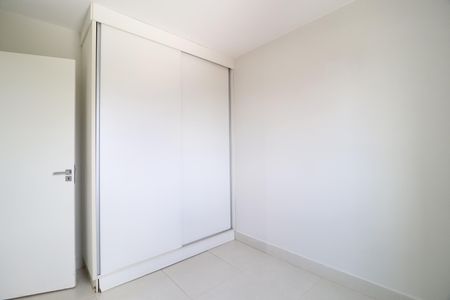 Quarto 1 de apartamento para alugar com 2 quartos, 70m² em Tibery, Uberlândia