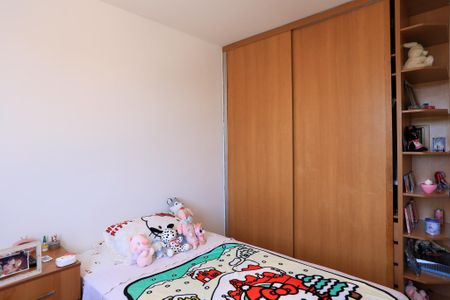 Apartamento à venda com 198m², 3 quartos e 2 vagas Apartamento à venda com 198m², 3 quartos e 2 vagasQuarto