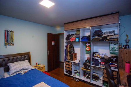 Casa à venda com 175m², 3 quartos e 2 vagasQuarto 2