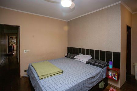 Casa à venda com 175m², 3 quartos e 2 vagasSuíte