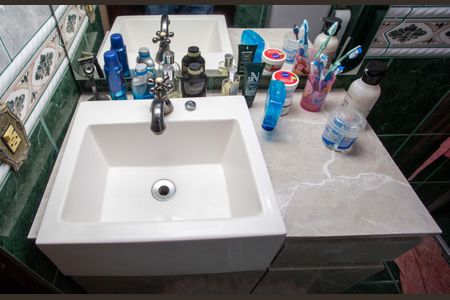 Casa à venda com 175m², 3 quartos e 2 vagasBanheiro da Suíte