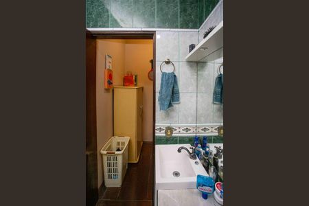 Casa à venda com 175m², 3 quartos e 2 vagasBanheiro da Suíte