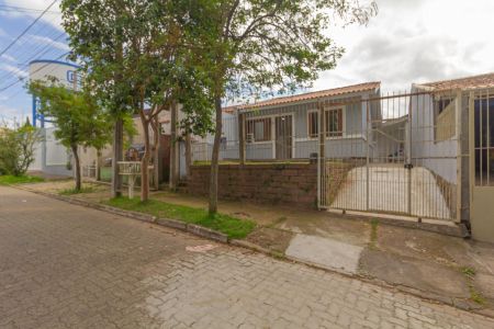 Casa à venda com 2 quartos, 55m² em São José, Canoas