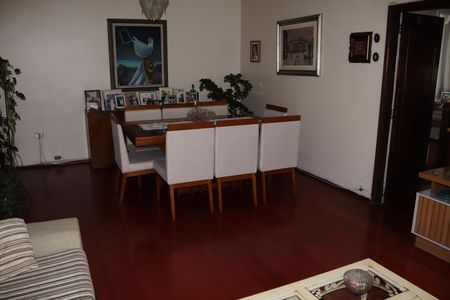 Apartamento à venda com 100m², 2 quartos e 1 vagaSala