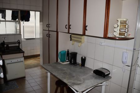 Apartamento à venda com 100m², 2 quartos e 1 vagaCozinha