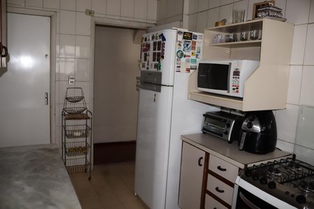 Apartamento à venda com 100m², 2 quartos e 1 vagaCozinha