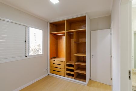 Apartamento à venda com 85m², 3 quartos e 2 vagas Apartamento à venda com 85m², 3 quartos e 2 vagasSuíte