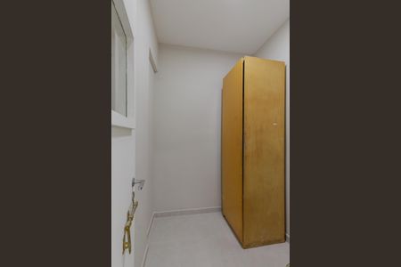 Apartamento à venda com 85m², 3 quartos e 2 vagas Apartamento à venda com 85m², 3 quartos e 2 vagasQuarto de Serviço