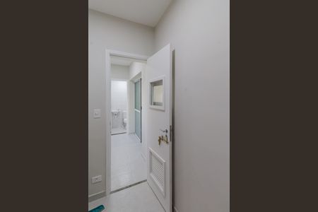 Apartamento à venda com 85m², 3 quartos e 2 vagas Apartamento à venda com 85m², 3 quartos e 2 vagasQuarto de Serviço