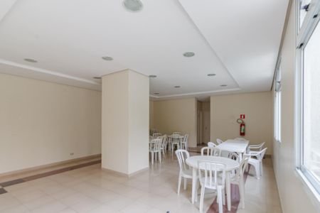 Apartamento à venda com 85m², 3 quartos e 2 vagas Apartamento à venda com 85m², 3 quartos e 2 vagasÁrea comum - Salão de Festas