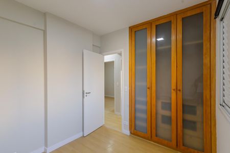 Apartamento à venda com 85m², 3 quartos e 2 vagas Apartamento à venda com 85m², 3 quartos e 2 vagasQuarto 2