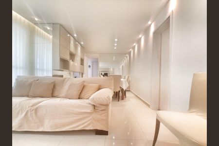 Apartamento à venda com 98m², 3 quartos e 2 vagasSala