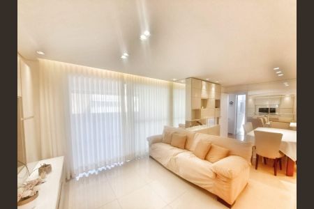 Apartamento à venda com 98m², 3 quartos e 2 vagasSala