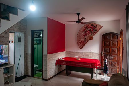 Sala de casa para alugar com 2 quartos, 91m² em Tanque, Rio de Janeiro