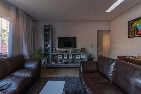 Sala de apartamento para alugar com 3 quartos, 110m² em Itapoã, Belo Horizonte
