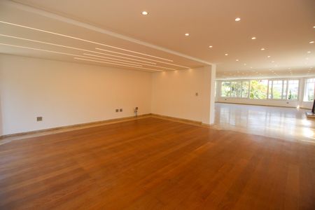 Casa à venda com 1200m², 5 quartos e 4 vagasSala 2