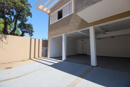 Casa à venda com 1200m², 5 quartos e 4 vagasGaragem