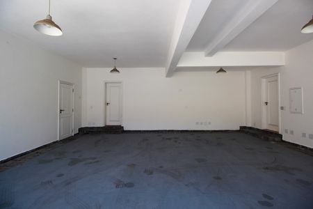 Casa à venda com 1200m², 5 quartos e 4 vagasGaragem