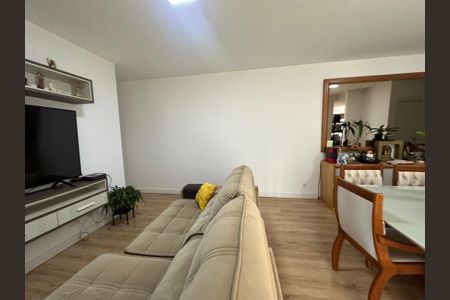 Apartamento à venda com 120m², 3 quartos e 2 vagas Apartamento à venda com 120m², 3 quartos e 2 vagasSala