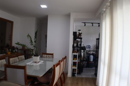 Apartamento à venda com 120m², 3 quartos e 2 vagas Apartamento à venda com 120m², 3 quartos e 2 vagasSala