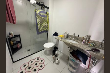 Apartamento à venda com 120m², 3 quartos e 2 vagas Apartamento à venda com 120m², 3 quartos e 2 vagasBanheiro da Suíte 3