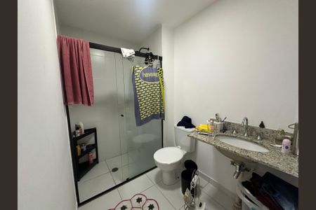 Apartamento à venda com 120m², 3 quartos e 2 vagas Apartamento à venda com 120m², 3 quartos e 2 vagasBanheiro da Suíte 3